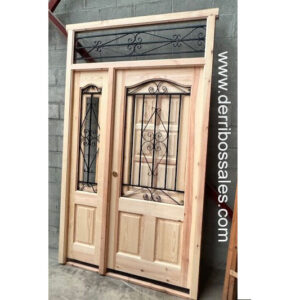 Puerta maciza, de calle, mod. Provenzal Reja Grande. Fabricadas a medida en 1 o 2 hojas,  1 o 2  fijos, con o sin contraventanas, con o sin montante. Se realizan por encargo. Posibilidad de fabricación de puertas de  madera de pino, mobila e iroko. Totalmente macizas. Precios sin competencia!!!