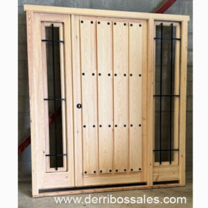 Puerta maciza, de calle, mod. Tabla Montada. Fabricadas a medida en 1 o 2 hojas,  1 o 2  fijos, con o sin contraventanas, con o sin montante. Se realizan por encargo. Posibilidad de fabricación de puertas de  madera de pino, mobila e iroko. Totalmente macizas. Precios sin competencia!!!